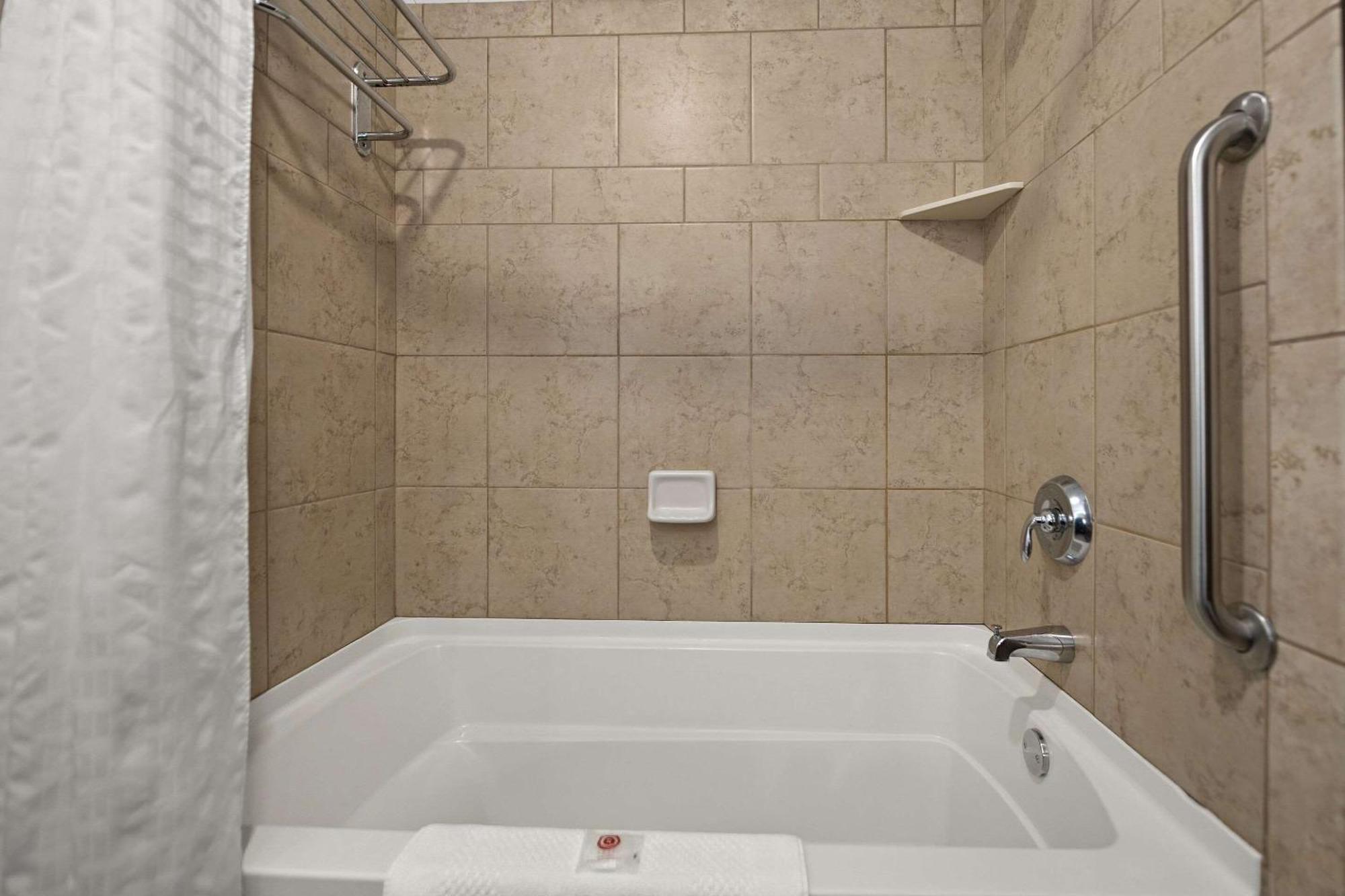 Comfort Suites Hudson I-94 Exteriör bild