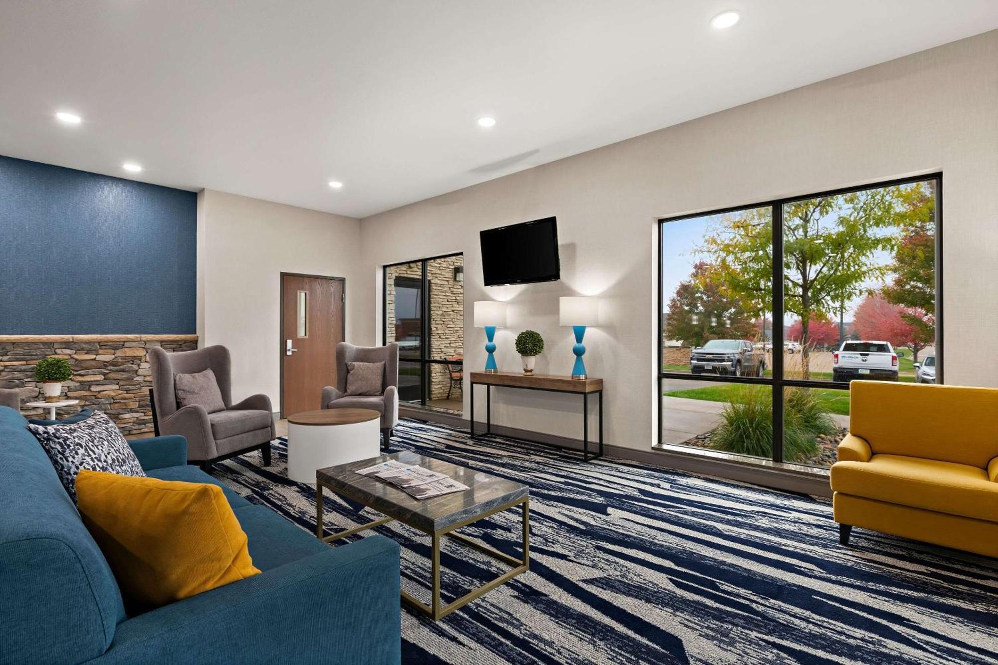 Comfort Suites Hudson I-94 Exteriör bild